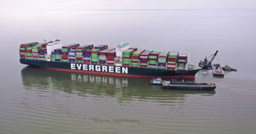 أزمة البحر الأحمر تؤثر على المستهلكين في جميع أنحاء العالم مع ارتفاع تكاليف الشح