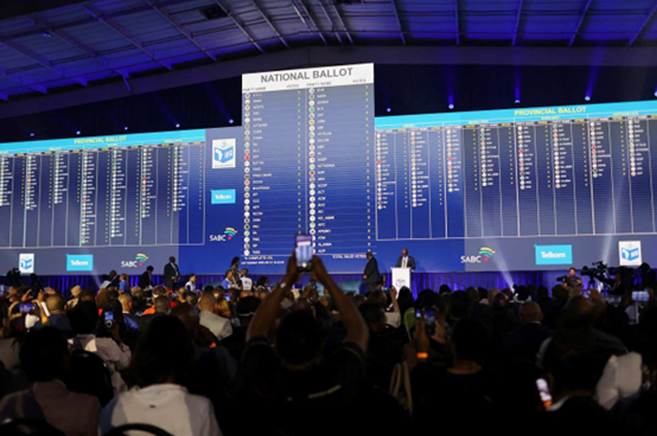تزايد السخط يدفع جنوب أفريقيا نحو انتخابات صعبة بولين باكس